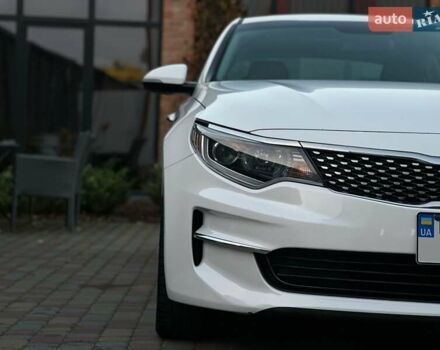Белый Киа Оптима, объемом двигателя 2.36 л и пробегом 110 тыс. км за 12500 $, фото 5 на Automoto.ua