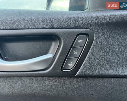 Білий Кіа Оптіма, об'ємом двигуна 2.36 л та пробігом 68 тис. км за 11500 $, фото 13 на Automoto.ua