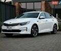 Білий Кіа Оптіма, об'ємом двигуна 2.36 л та пробігом 110 тис. км за 11550 $, фото 10 на Automoto.ua