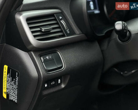 Белый Киа Оптима, объемом двигателя 2.36 л и пробегом 132 тыс. км за 10700 $, фото 11 на Automoto.ua