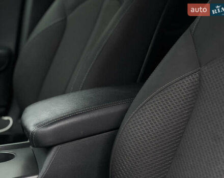 Белый Киа Оптима, объемом двигателя 2.36 л и пробегом 132 тыс. км за 10700 $, фото 12 на Automoto.ua