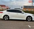 Білий Кіа Оптіма, об'ємом двигуна 2 л та пробігом 136 тис. км за 15700 $, фото 11 на Automoto.ua