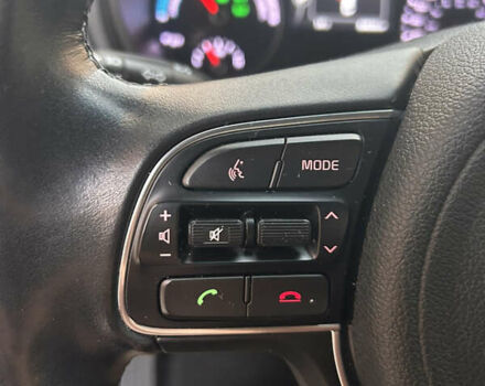 Белый Киа Оптима, объемом двигателя 2 л и пробегом 68 тыс. км за 16000 $, фото 56 на Automoto.ua