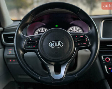 Белый Киа Оптима, объемом двигателя 2.4 л и пробегом 35 тыс. км за 16000 $, фото 9 на Automoto.ua