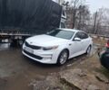 Белый Киа Оптима, объемом двигателя 2.4 л и пробегом 158 тыс. км за 11000 $, фото 3 на Automoto.ua