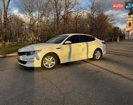 Белый Киа Оптима, объемом двигателя 2.4 л и пробегом 160 тыс. км за 8000 $, фото 1 на Automoto.ua