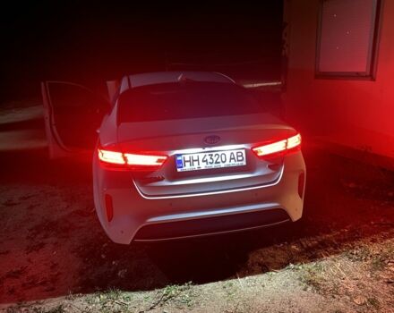 Білий Кіа Оптіма, об'ємом двигуна 2 л та пробігом 139 тис. км за 14900 $, фото 14 на Automoto.ua