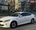 Білий Кіа Оптіма, об'ємом двигуна 2 л та пробігом 134 тис. км за 15500 $, фото 1 на Automoto.ua