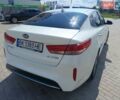 Білий Кіа Оптіма, об'ємом двигуна 2 л та пробігом 230 тис. км за 16950 $, фото 44 на Automoto.ua