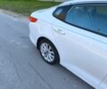 Білий Кіа Оптіма, об'ємом двигуна 2.4 л та пробігом 33 тис. км за 16500 $, фото 6 на Automoto.ua