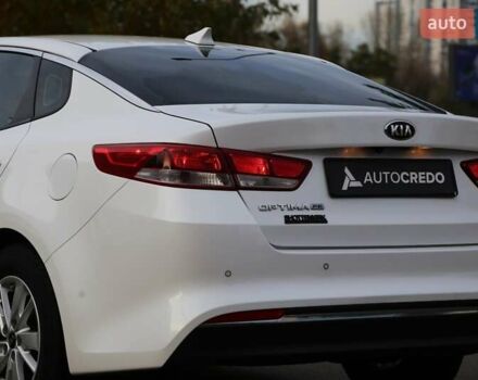 Кіа Оптіма 2017 у Києві на Automoto.ua Білий Кіа Оптіма, об'ємом двигуна 2.4 л та пробігом 115 тис. км за 12900 $, фото 8 на Automoto.ua