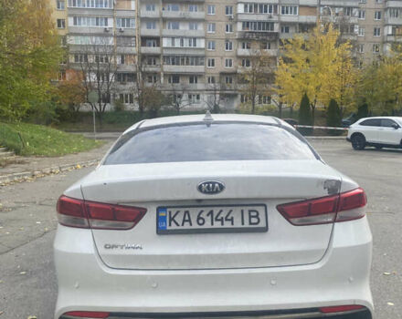 Киа Оптима 2017 в Киеве на Automoto.ua Белый Киа Оптима, объемом двигателя 2.36 л и пробегом 242 тыс. км за 8800 $, фото 2 на Automoto.ua