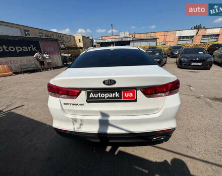 Белый Киа Оптима, объемом двигателя 2.4 л и пробегом 160 тыс. км за 11490 $, фото 1 на Automoto.ua