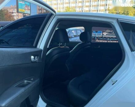 Киа Оптима 2017 в Киеве на Automoto.ua Белый Киа Оптима, объемом двигателя 2.4 л и пробегом 241 тыс. км за 9200 $, фото 21 на Automoto.ua