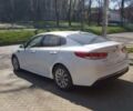 Білий Кіа Оптіма, об'ємом двигуна 2.4 л та пробігом 60 тис. км за 12000 $, фото 3 на Automoto.ua