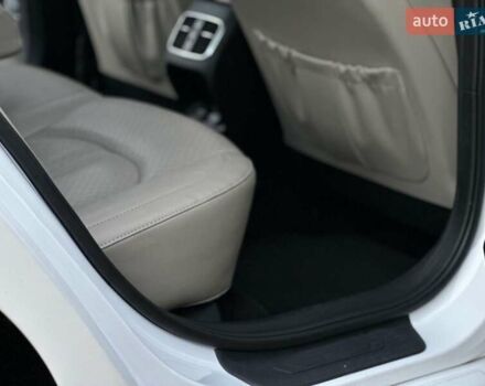 Белый Киа Оптима, объемом двигателя 2.36 л и пробегом 110 тыс. км за 12500 $, фото 19 на Automoto.ua