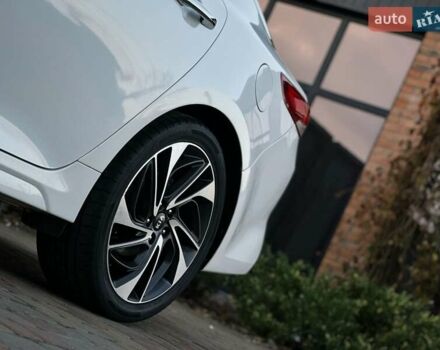 Белый Киа Оптима, объемом двигателя 2.36 л и пробегом 110 тыс. км за 12500 $, фото 1 на Automoto.ua