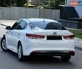 Білий Кіа Оптіма, об'ємом двигуна 2.36 л та пробігом 160 тис. км за 9999 $, фото 29 на Automoto.ua