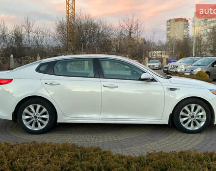 Белый Киа Оптима, объемом двигателя 2.4 л и пробегом 35 тыс. км за 16000 $, фото 7 на Automoto.ua