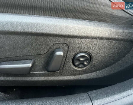 Білий Кіа Оптіма, об'ємом двигуна 2.36 л та пробігом 68 тис. км за 11500 $, фото 17 на Automoto.ua