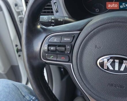 Белый Киа Оптима, объемом двигателя 2 л и пробегом 161 тыс. км за 15999 $, фото 28 на Automoto.ua