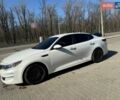 Белый Киа Оптима, объемом двигателя 2.36 л и пробегом 142 тыс. км за 10000 $, фото 5 на Automoto.ua
