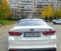 Белый Киа Оптима, объемом двигателя 2.4 л и пробегом 242 тыс. км за 8700 $, фото 2 на Automoto.ua