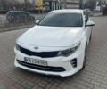 Белый Киа Оптима, объемом двигателя 2 л и пробегом 117 тыс. км за 11800 $, фото 1 на Automoto.ua
