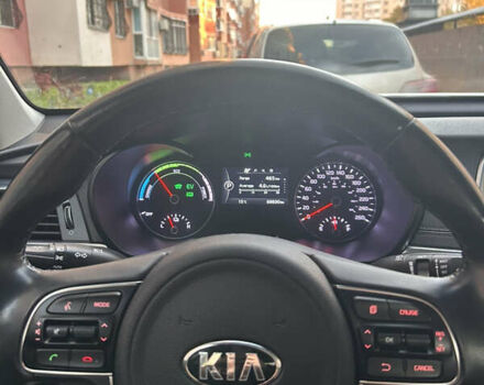 Белый Киа Оптима, объемом двигателя 2 л и пробегом 68 тыс. км за 16000 $, фото 9 на Automoto.ua