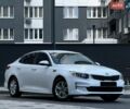 Білий Кіа Оптіма, об'ємом двигуна 2.36 л та пробігом 160 тис. км за 9999 $, фото 23 на Automoto.ua