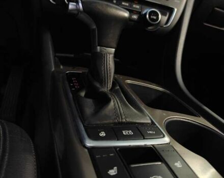 Белый Киа Оптима, объемом двигателя 2 л и пробегом 130 тыс. км за 16000 $, фото 25 на Automoto.ua