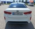 Білий Кіа Оптіма, об'ємом двигуна 2 л та пробігом 230 тис. км за 16950 $, фото 45 на Automoto.ua