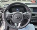 Білий Кіа Оптіма, об'ємом двигуна 2.36 л та пробігом 197 тис. км за 11000 $, фото 14 на Automoto.ua