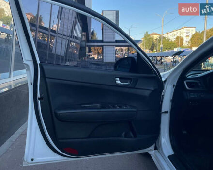 Белый Киа Оптима, объемом двигателя 2.4 л и пробегом 241 тыс. км за 11900 $, фото 21 на Automoto.ua