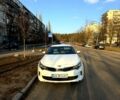 Білий Кіа Оптіма, об'ємом двигуна 2 л та пробігом 138 тис. км за 13500 $, фото 10 на Automoto.ua
