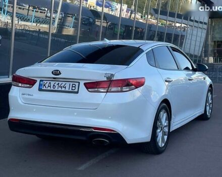 Киа Оптима 2017 в Киеве на Automoto.ua Белый Киа Оптима, объемом двигателя 2.4 л и пробегом 241 тыс. км за 9200 $, фото 10 на Automoto.ua