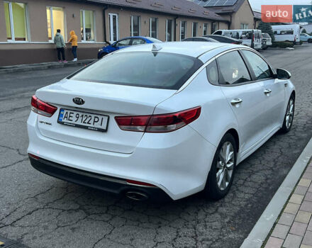 Білий Кіа Оптіма, об'ємом двигуна 2.36 л та пробігом 68 тис. км за 11500 $, фото 3 на Automoto.ua