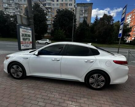 Белый Киа Оптима, объемом двигателя 2 л и пробегом 97 тыс. км за 15490 $, фото 5 на Automoto.ua