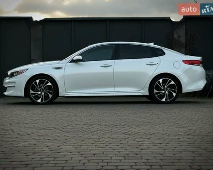 Белый Киа Оптима, объемом двигателя 2.36 л и пробегом 110 тыс. км за 12500 $, фото 7 на Automoto.ua