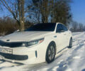 Белый Киа Оптима, объемом двигателя 2 л и пробегом 230 тыс. км за 13000 $, фото 2 на Automoto.ua