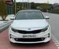 Белый Киа Оптима, объемом двигателя 2.4 л и пробегом 143 тыс. км за 12000 $, фото 4 на Automoto.ua