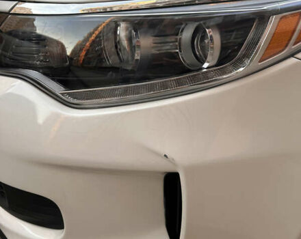 Білий Кіа Оптіма, об'ємом двигуна 2 л та пробігом 68 тис. км за 17500 $, фото 39 на Automoto.ua