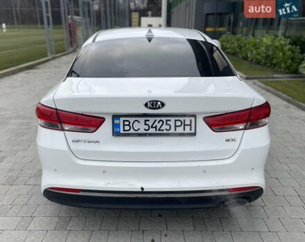 Белый Киа Оптима, объемом двигателя 2.36 л и пробегом 81 тыс. км за 13800 $, фото 4 на Automoto.ua