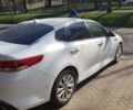 Білий Кіа Оптіма, об'ємом двигуна 2.39 л та пробігом 60 тис. км за 12000 $, фото 7 на Automoto.ua