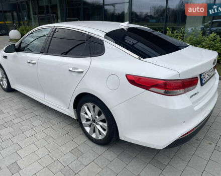 Белый Киа Оптима, объемом двигателя 2.36 л и пробегом 81 тыс. км за 13800 $, фото 3 на Automoto.ua