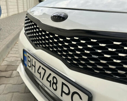 Білий Кіа Оптіма, об'ємом двигуна 2 л та пробігом 80 тис. км за 15900 $, фото 19 на Automoto.ua