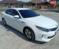 Білий Кіа Оптіма, об'ємом двигуна 2 л та пробігом 230 тис. км за 16950 $, фото 38 на Automoto.ua