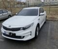 Белый Киа Оптима, объемом двигателя 2 л и пробегом 147 тыс. км за 12500 $, фото 7 на Automoto.ua