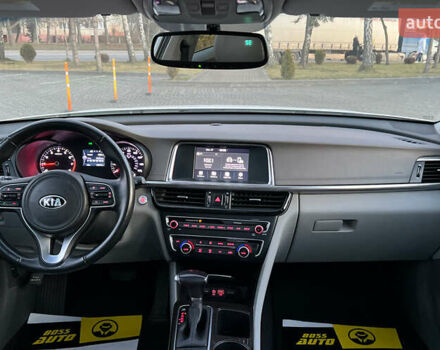 Белый Киа Оптима, объемом двигателя 2.4 л и пробегом 35 тыс. км за 16000 $, фото 13 на Automoto.ua