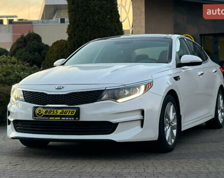 Белый Киа Оптима, объемом двигателя 2.4 л и пробегом 35 тыс. км за 16000 $, фото 2 на Automoto.ua